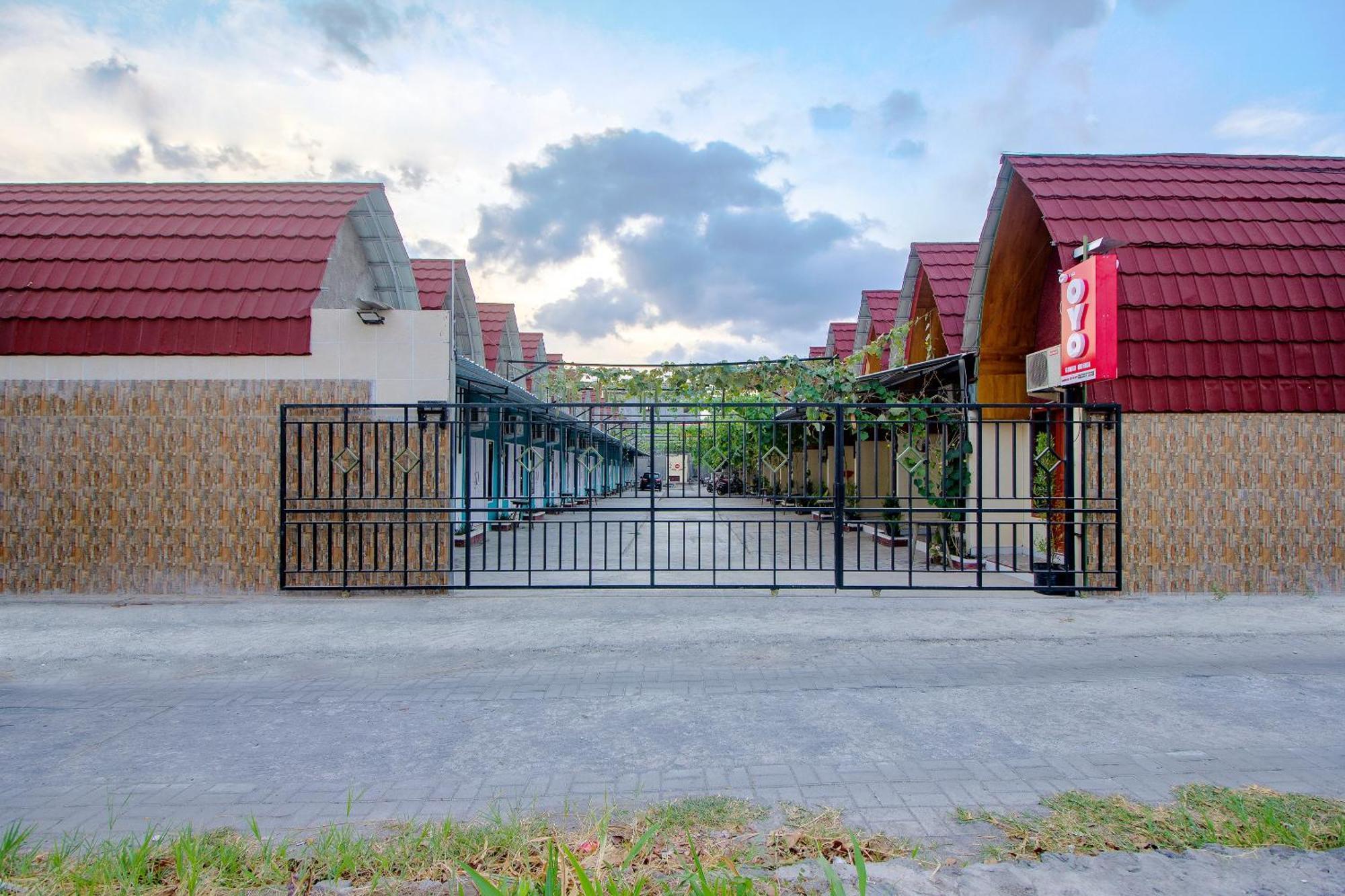 Oyo Life 1643 Grand Monica Maguwo Exterior foto